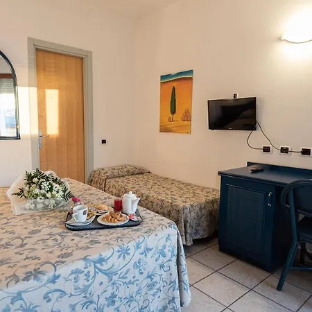 Hotel Il Delfino San Vincenzo